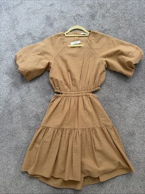 Textured Puff Sleeve Tiered Dress in Camel